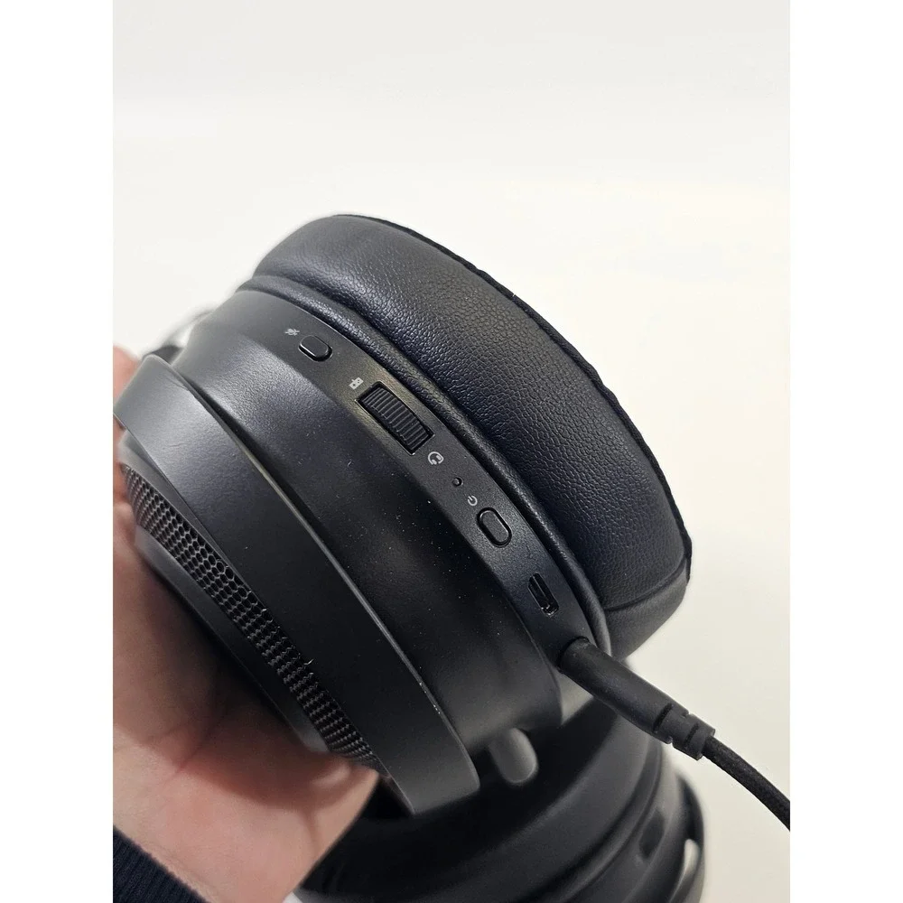 Razer Nari Ultimate Wireless Gaming Headset‎ Black RZ04-0267 HyperSense Audio